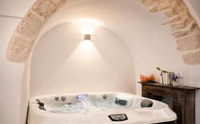 Ostuni Luxury Room